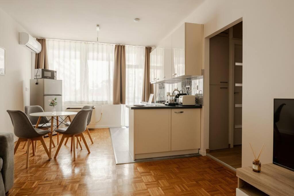 Petofi Family Apartman Debrecen Esterno foto